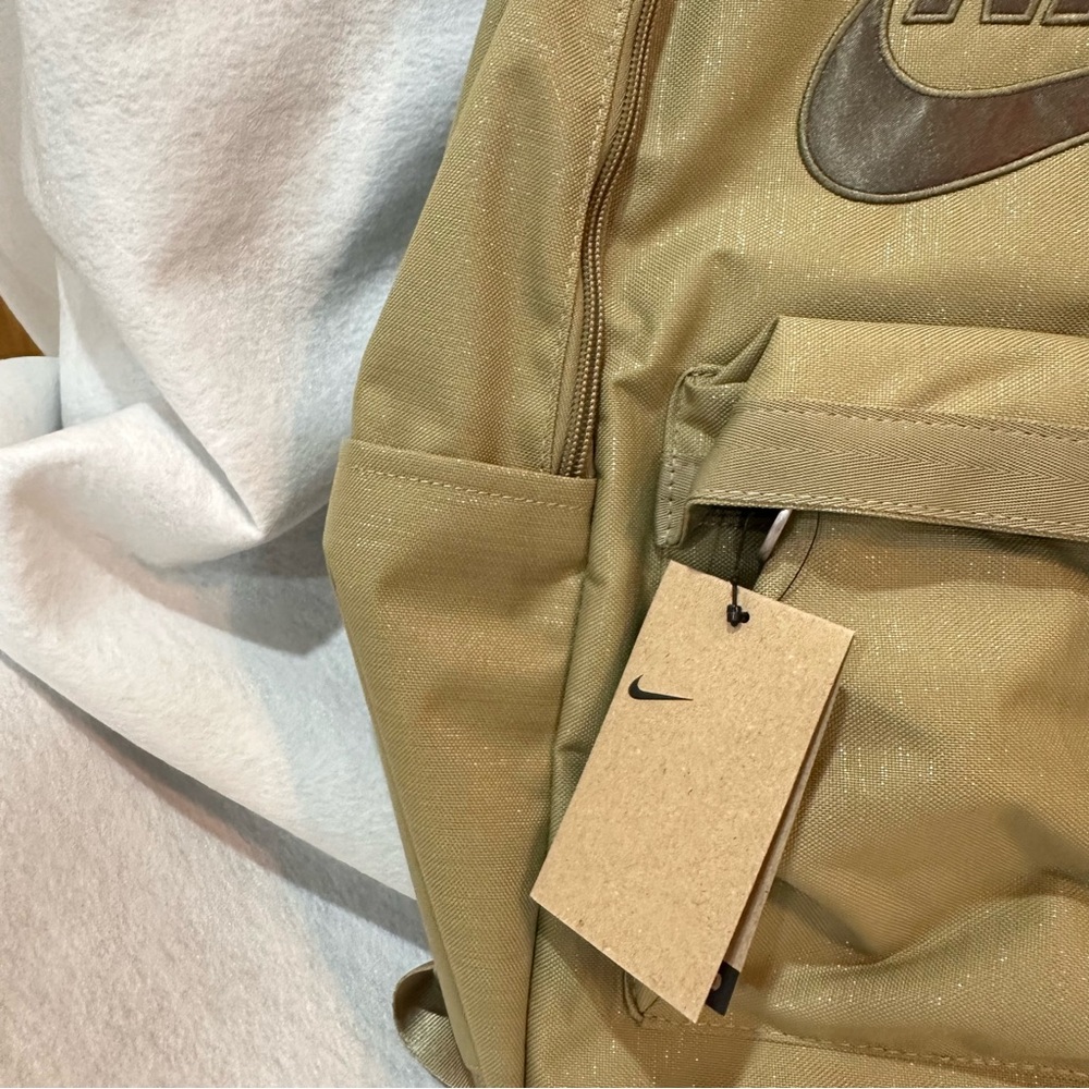 Nike Backpack - Picture 5 of 10